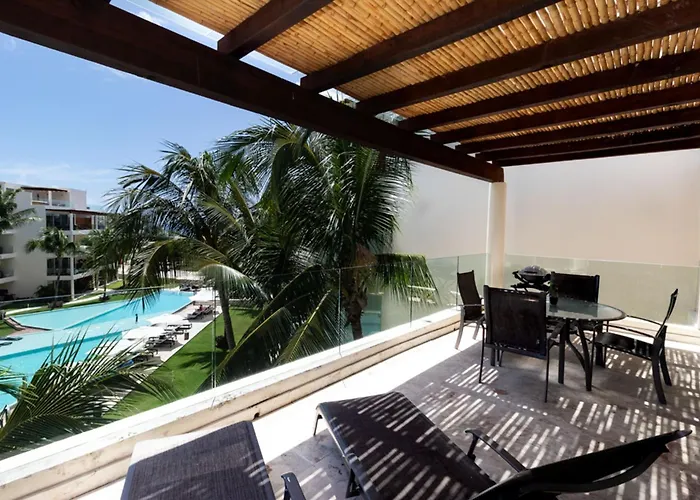 Elements Penthouse 5 Condo